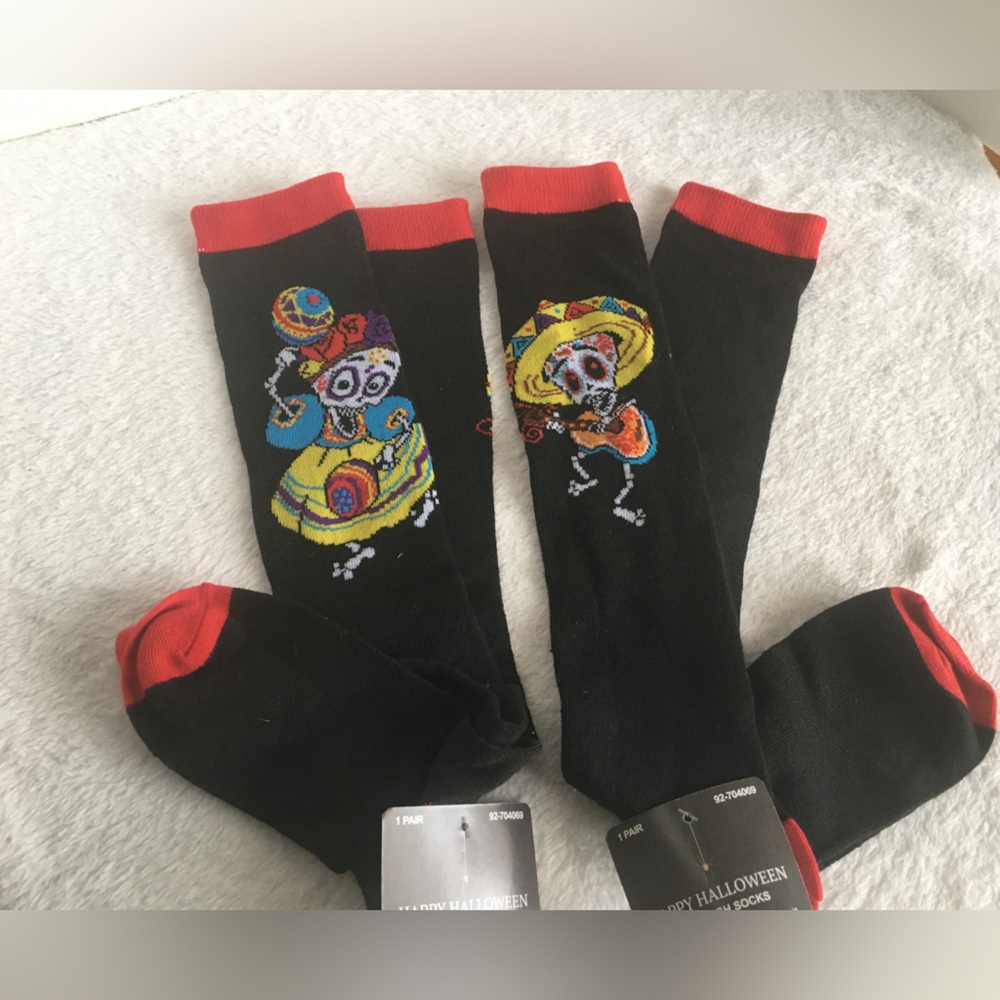 2 - Day of the Dead Crew Socks Sugar Skull Size 6-12 Black Novelty Holiday NWT